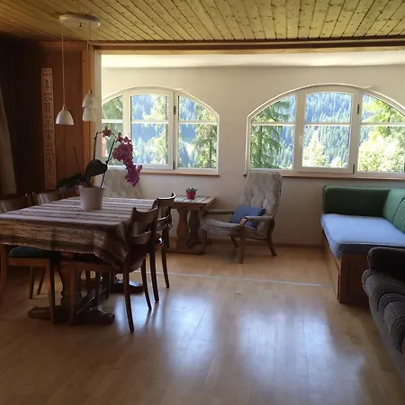 Bnb Guesthouse Lusi Frauenkirch Exterior photo