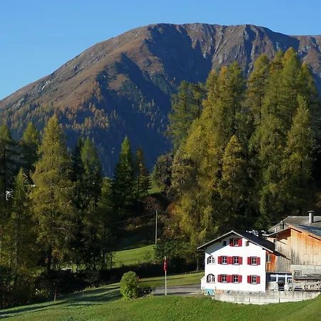 Bnb Guesthouse Lusi Frauenkirch Exterior photo