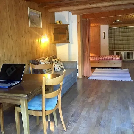 Bnb Guesthouse Lusi Frauenkirch Exterior photo